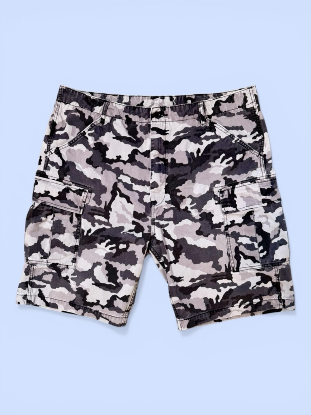 Levi's Men's Cargo Shorts Gray & Black Camo Sz 40